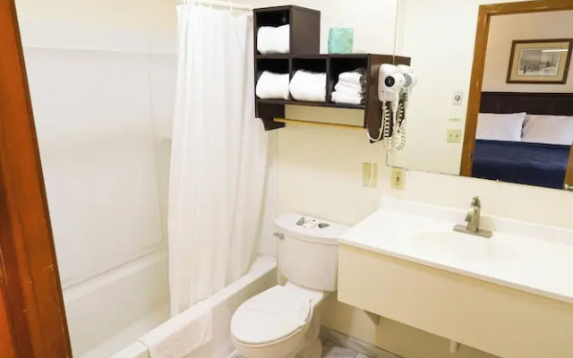 Chatham Travel Lodge