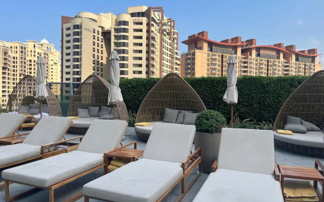 The Palm Tower Corner 1 Bedroom Dubai