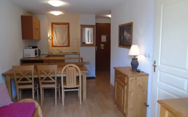 Lou Services Apartment BAA3 LSI 001