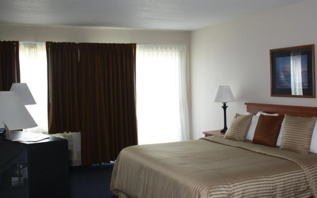 Best Western Lakefront Inn