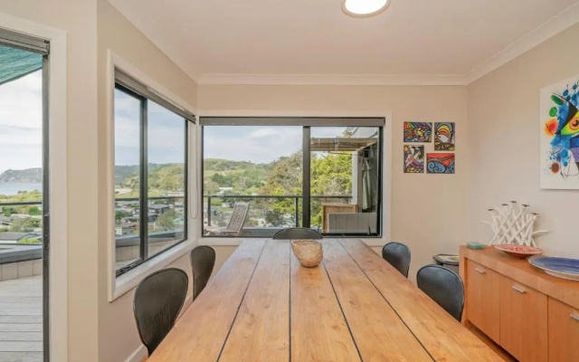 The Glass House - Kuaotunu Holiday Home