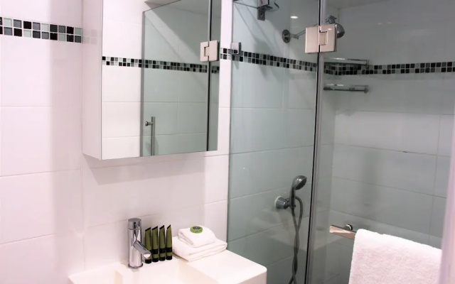 Bondi Beach Apartment - Wifi and Netflix