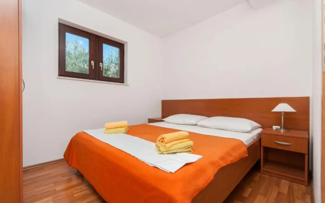 Apartments Ricina