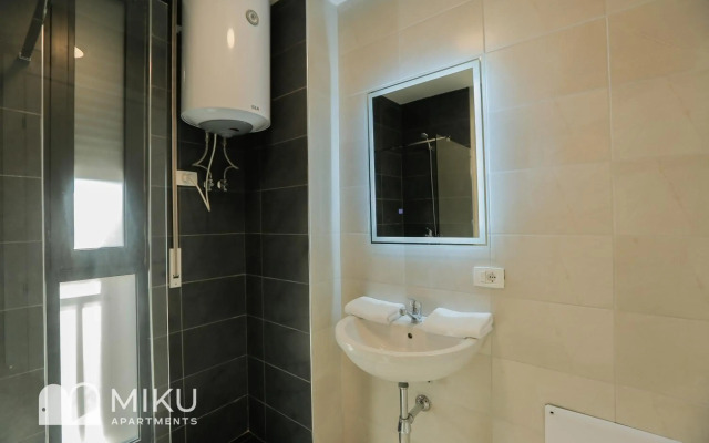 Miku Apartment-Bright 1Bd Apartment At Olympic Residence
