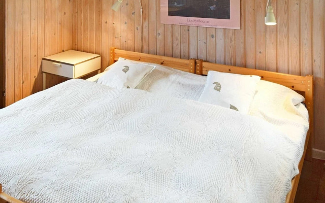 Cozy Holiday Home in Ulfborg near Sea