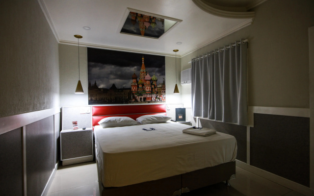 Calamares Hotel