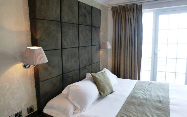 The Cliff Hotel