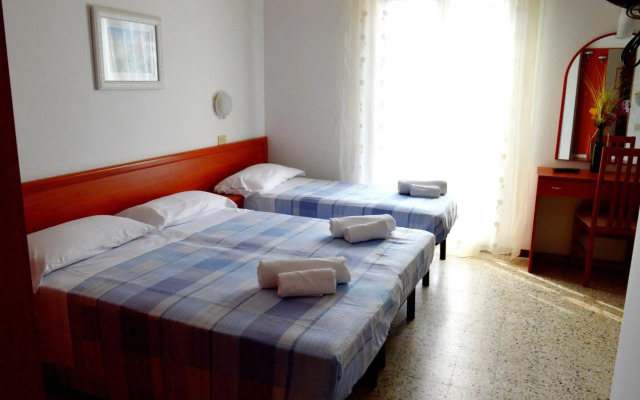  Hotel Cirene