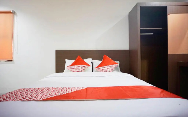 OYO 2886 Her Mandiri Guest House