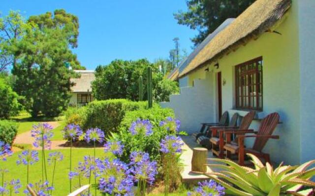 Отель Rosedale Organic Farm Bed & Breakfast вид на фасад