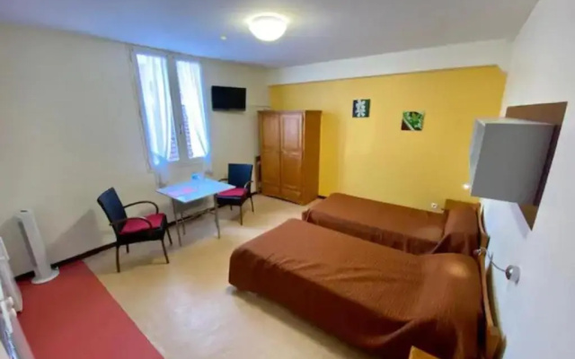 Studios Loc Ag2 (Adults Only)