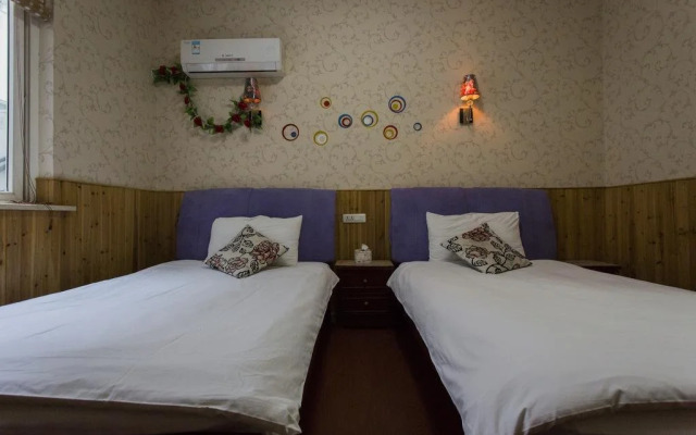 Wuzhen Fengqiao Hostel