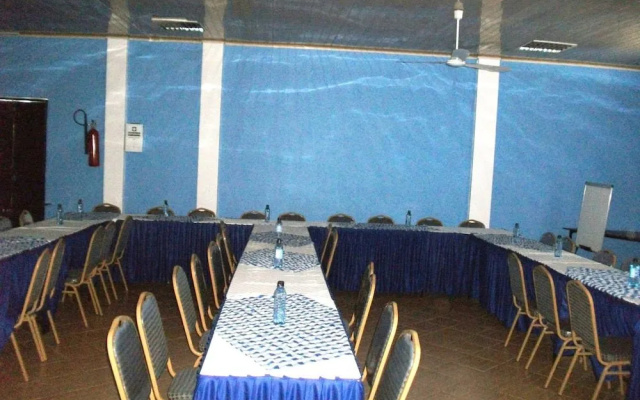 Alcazar Hotel