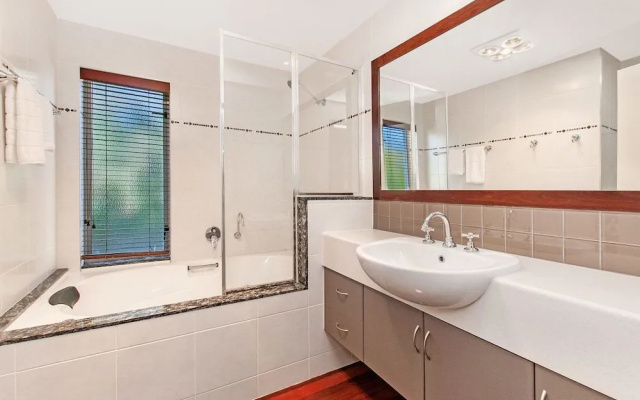 Castwood Villa 2