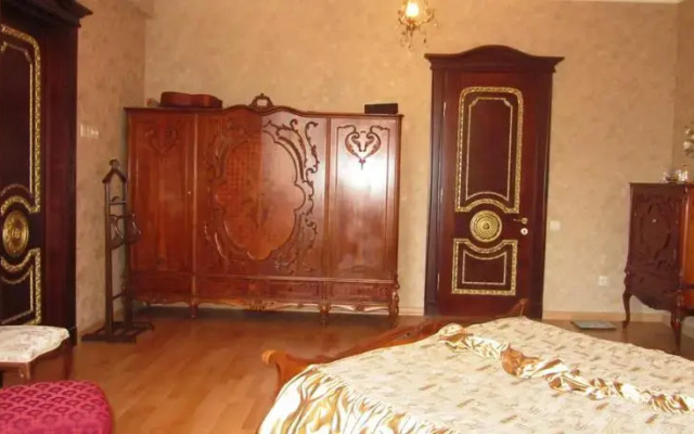 Mayas Homestay