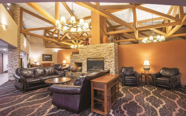 Quality Inn & Suites Silverthorne - Copper Mountain