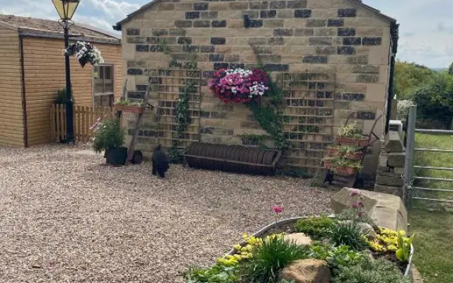 Brand new purpose built annex :- The Stables