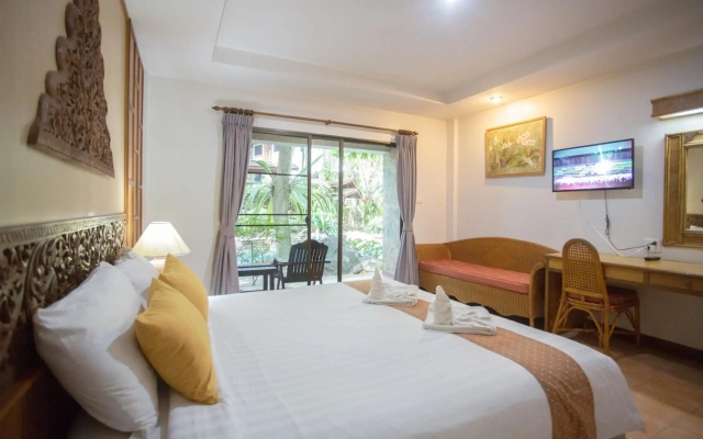 100 Islands Resort & Spa
