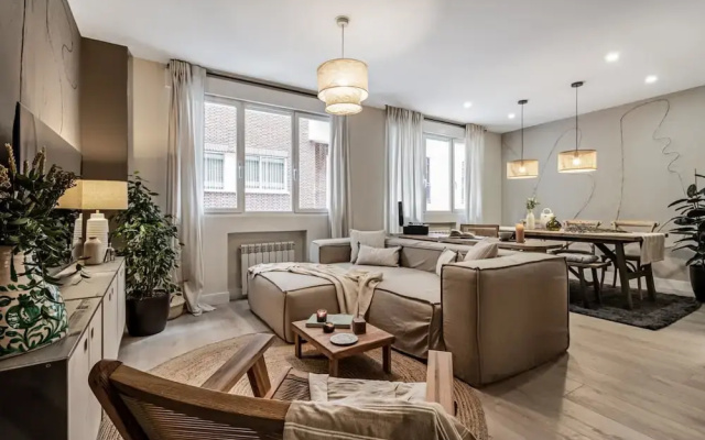 Andujar - 3 Bedrooms in Trafalgar