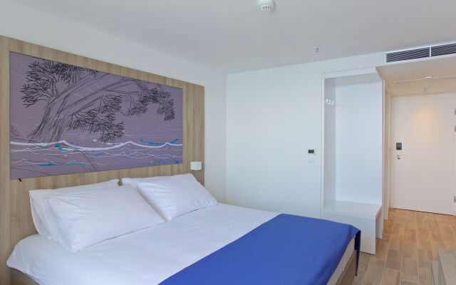 Medora Auri Family Beach Hotel