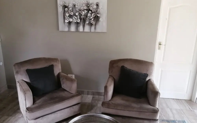 Room in B&B - Immaculate and Beautiful Chalet - Fully Equipped