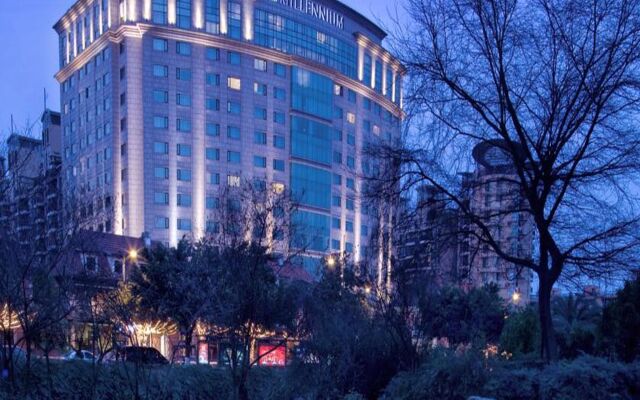 Millennium Hotel Chengdu вид на фасад