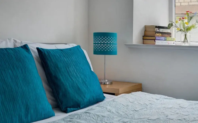 The Shop Cotswold Apartment Sleeps 2