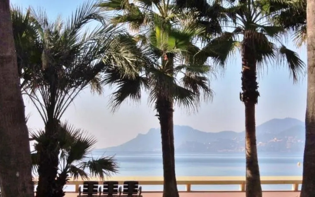 Home Rental Croisette Two Bedroom 80