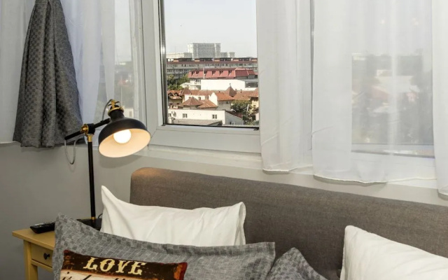 Studio L by MRG Apartments