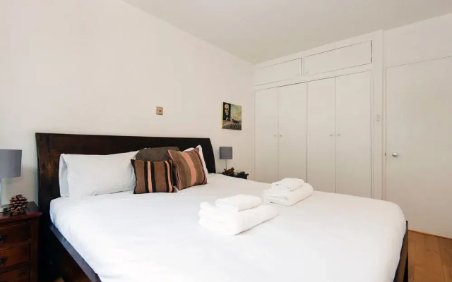 Classic home and garden in Bloomsbury
