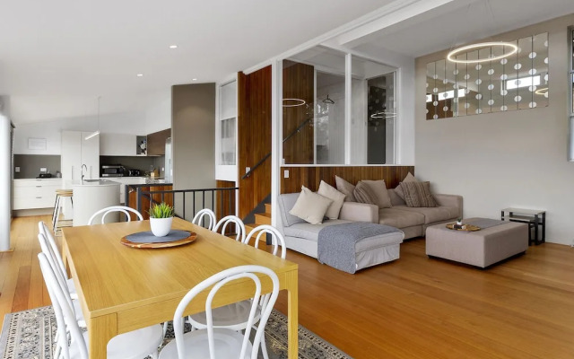 Spectacular Views - 5 Bedroom House