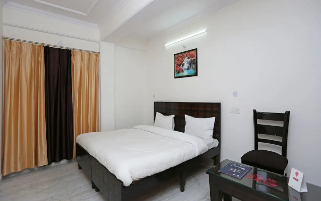 OYO 9103 Home 4BHK Pinewood Valley