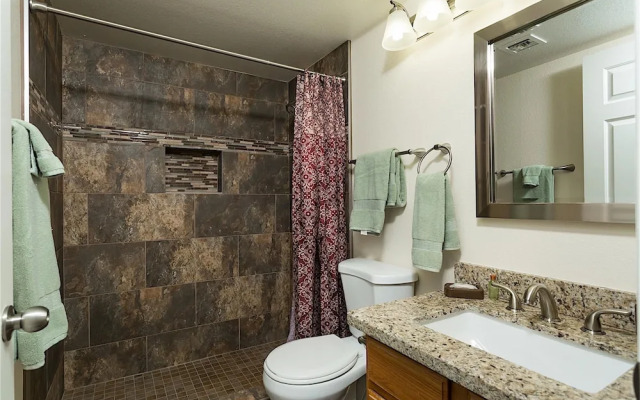 Royal Palm Condo 2 BR by Casago