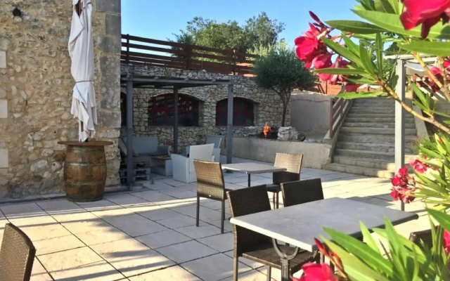 Mont Bouquet Lodge