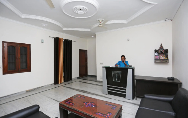 OYO 16783 Highway Residency