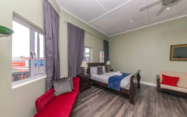 Central and Cosy 1 BD Studio Apartment in Woodstock