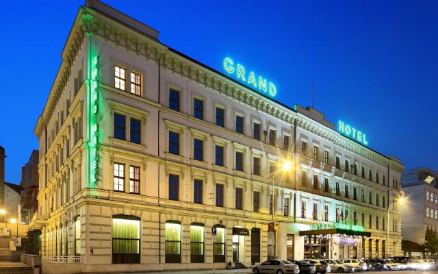 Отель Grandhotel Brno Чехия, Брно - отзывы, цены и фото номеров - забронировать отель Grandhotel Brno онлайн вид на фасад