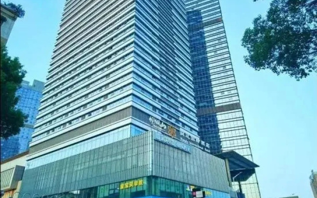 Lavande Hotel ( Pingxiang Runda International High-speed Railway Station)