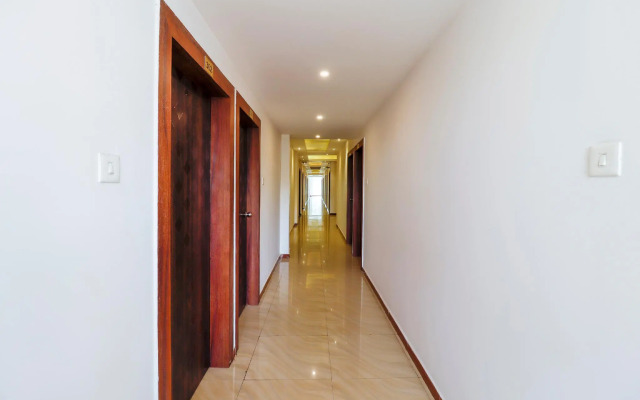 Capital O 71598 Sai Arya Residency