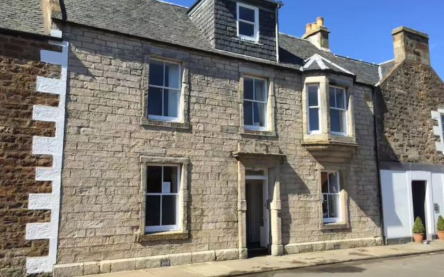 Near Beach - Pets - Bbq - Fireplace - Sleeps 10