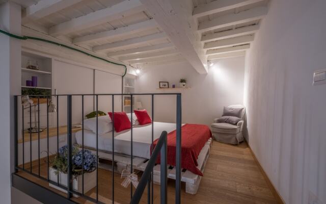 Апартаменты Apartment in the Fashion District комната для гостей