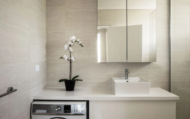 Roomerang at Hawdon St 8