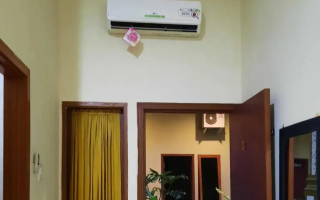 RedDoorz Near RS Setiabudi Medan(RedDoorz near RS Setiabudi Medan)
