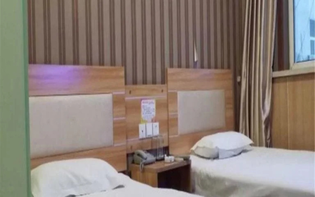 Chifeng Ruihao Business Hotel