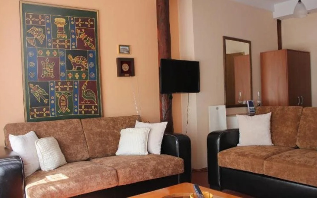Adriatic Inn Hotel