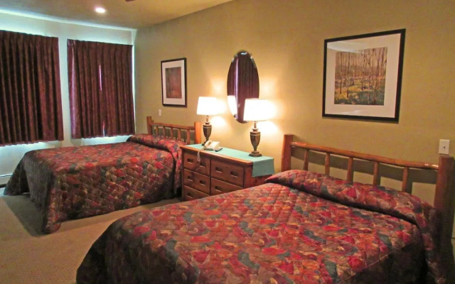 Soda Butte Lodge