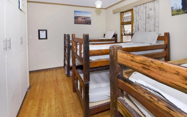 Lungile Backpackers Lodge