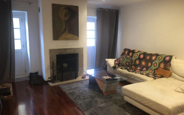 Patio das Escadas - Three-bedroom House in Porto