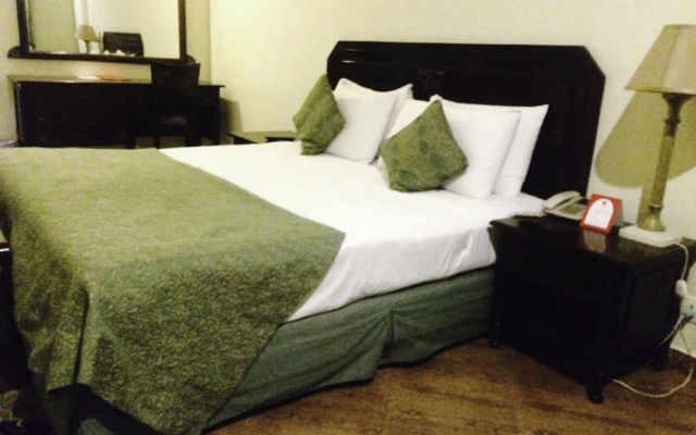 Grand Regency Hotel