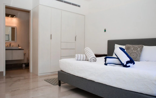 Luxury 3 Bdr Near the Beach - 300meg